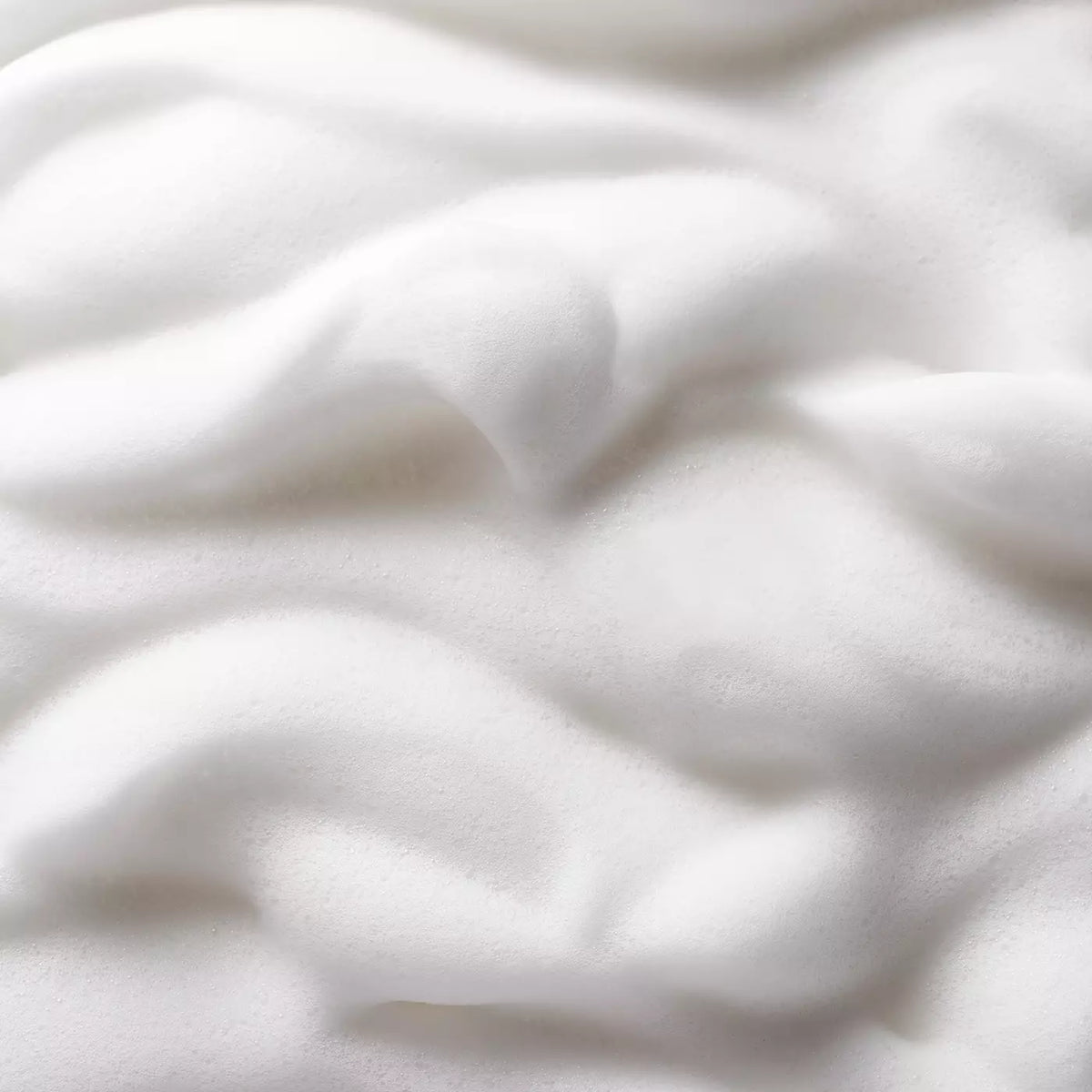 Style + Protect Weightless Volume Mousse